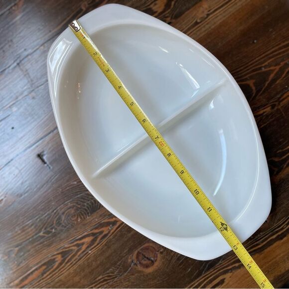 PYREX Divided Serving Dish White 1 1/2 Quart - Picture 6 of 6